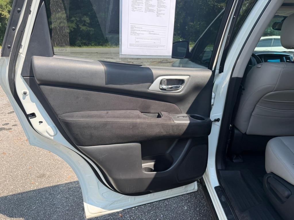 Nissan Pathfinder 4WD 4dr SV *Ltd Avail* 2015