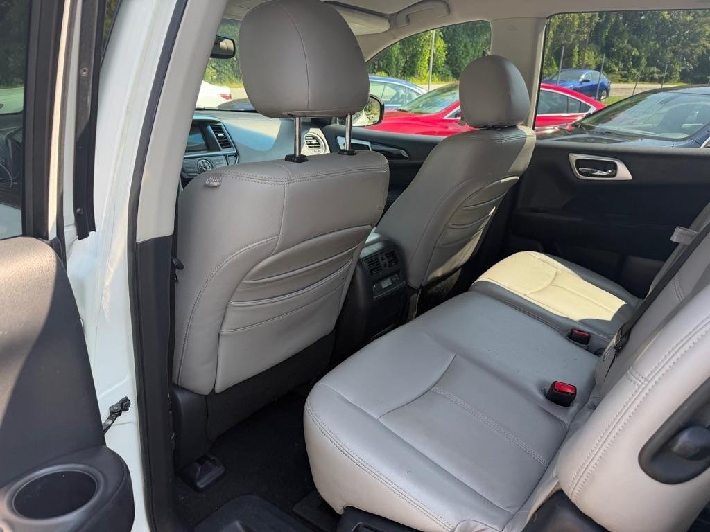 Nissan Pathfinder 4WD 4dr SV *Ltd Avail* 2015