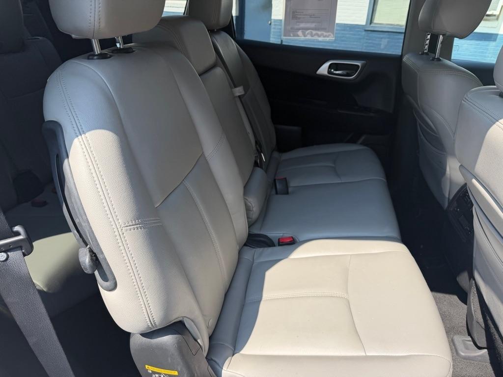 Nissan Pathfinder 4WD 4dr SV *Ltd Avail* 2015