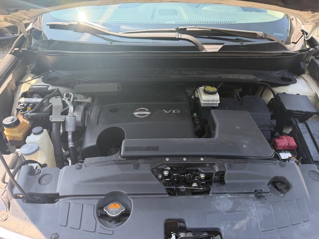Nissan Pathfinder 4WD 4dr SV *Ltd Avail* 2015