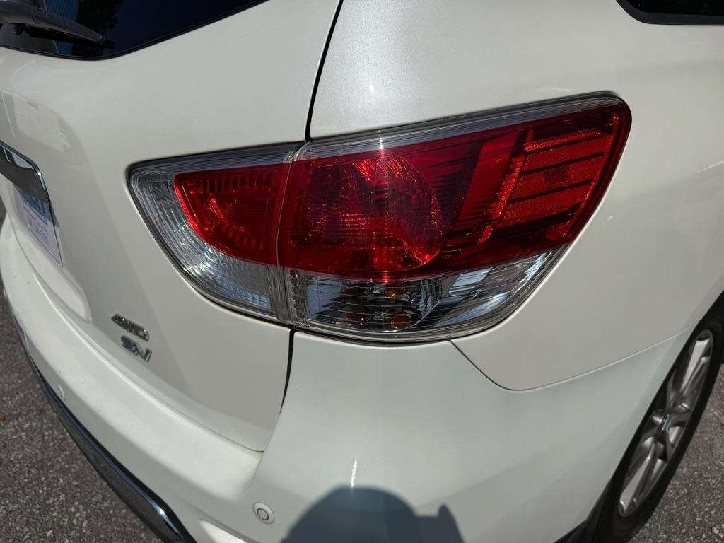 Nissan Pathfinder 4WD 4dr SV *Ltd Avail* 2015