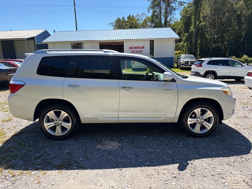 Toyota Highlander FWD 4dr V6 Limited (Natl) 2010