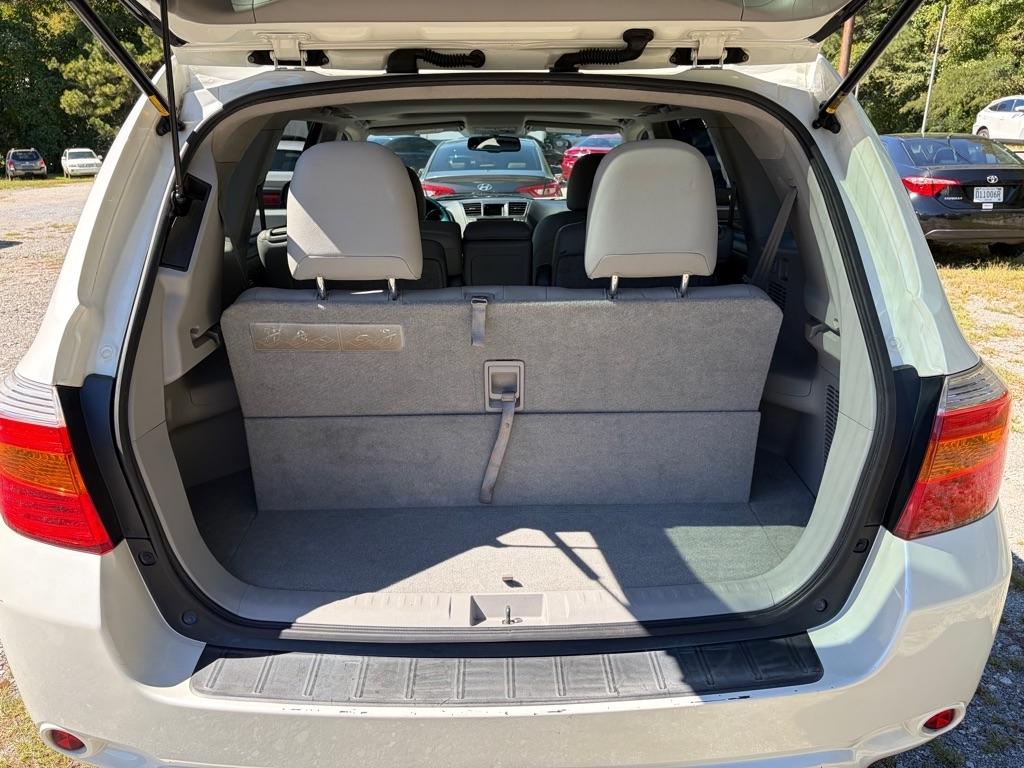 Toyota Highlander FWD 4dr V6 Limited (Natl) 2010