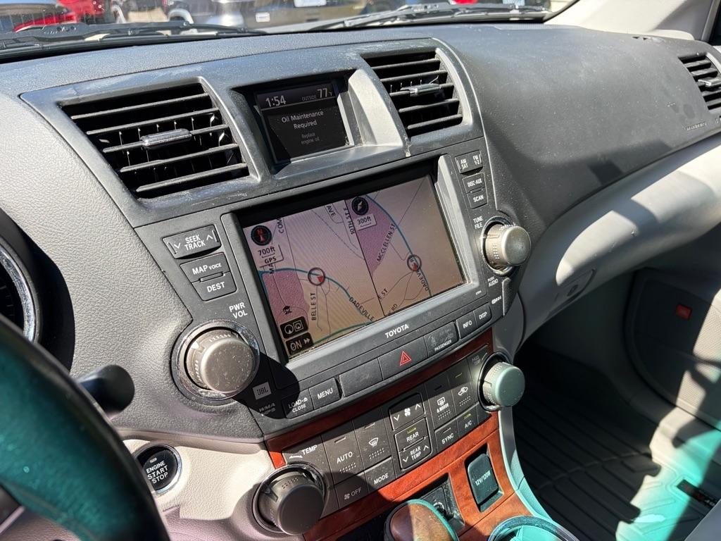 Toyota Highlander FWD 4dr V6 Limited (Natl) 2010