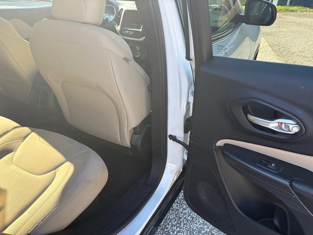 Jeep Cherokee FWD 4dr Latitude 2016