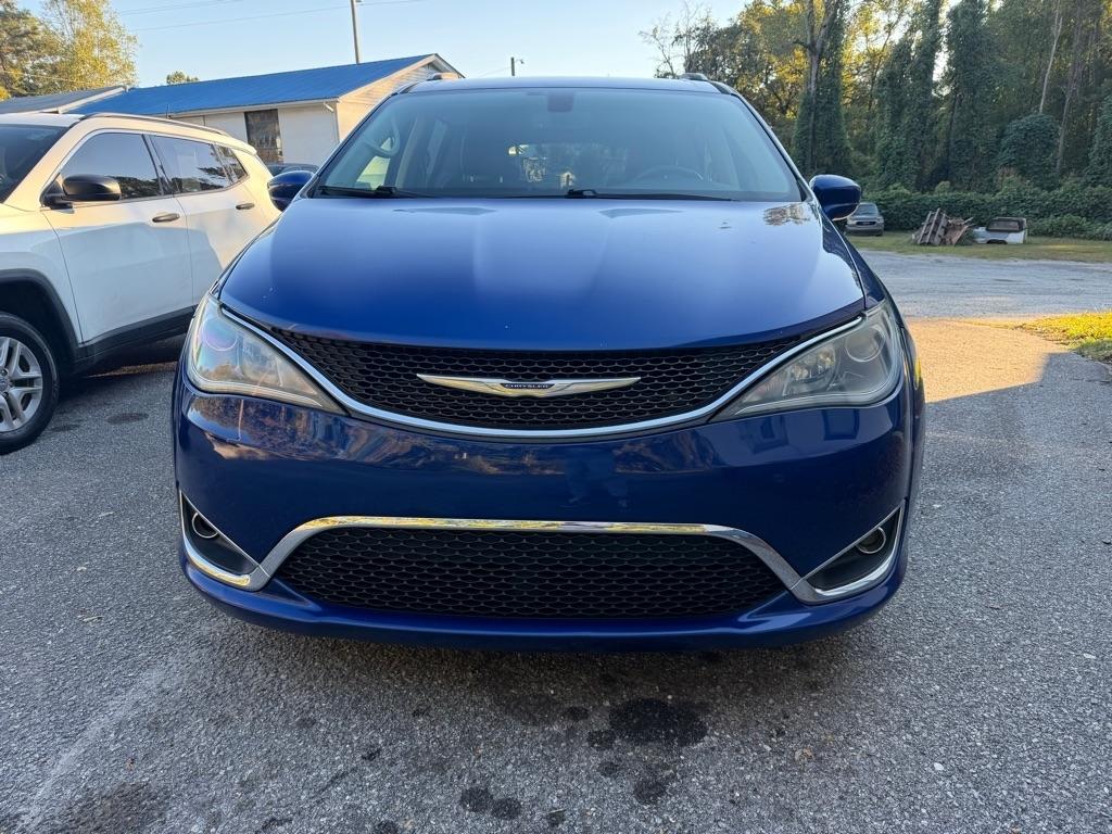 Chrysler Pacifica Touring L FWD 2020