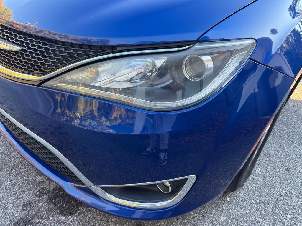 Chrysler Pacifica Touring L FWD 2020