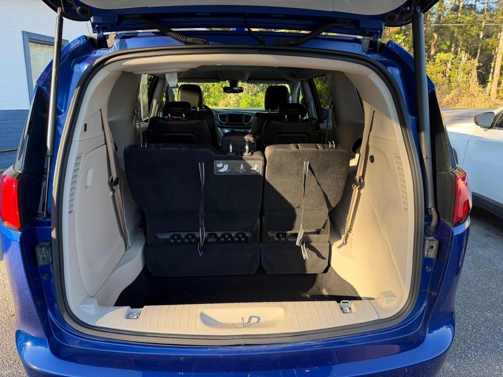 Chrysler Pacifica Touring L FWD 2020