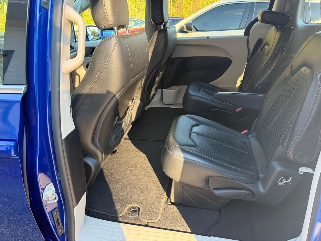 Chrysler Pacifica Touring L FWD 2020