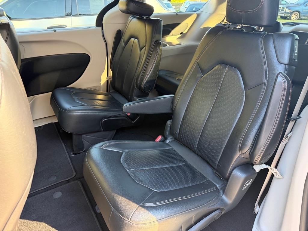 Chrysler Pacifica Touring L FWD 2020