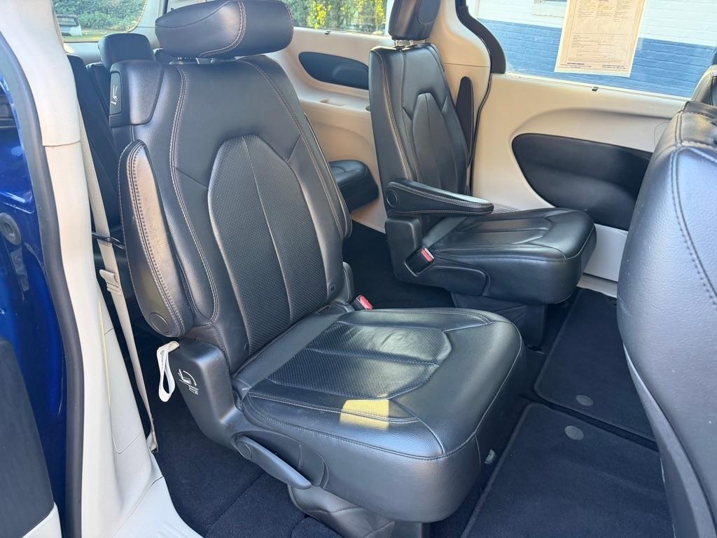Chrysler Pacifica Touring L FWD 2020
