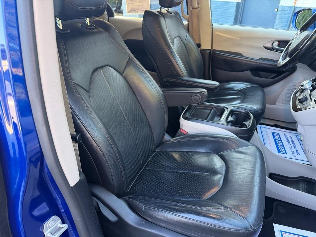 Chrysler Pacifica Touring L FWD 2020