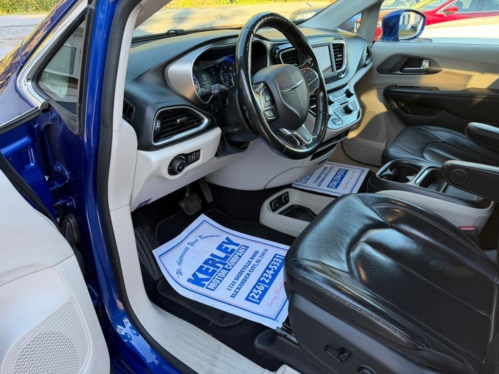 Chrysler Pacifica Touring L FWD 2020