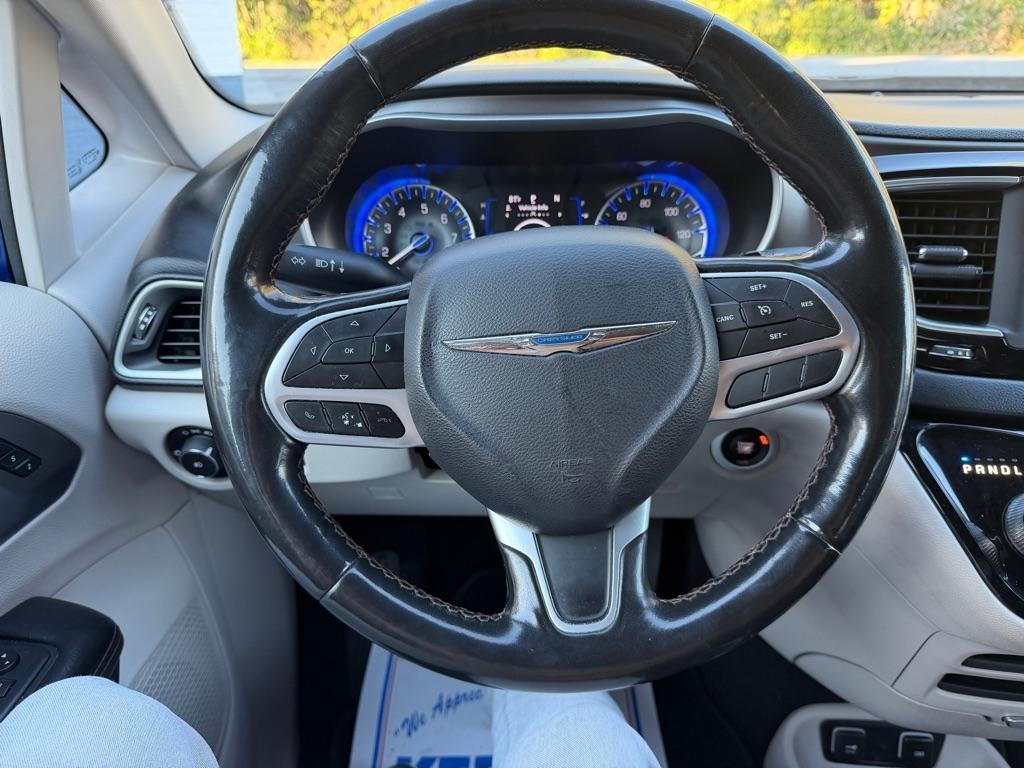 Chrysler Pacifica Touring L FWD 2020