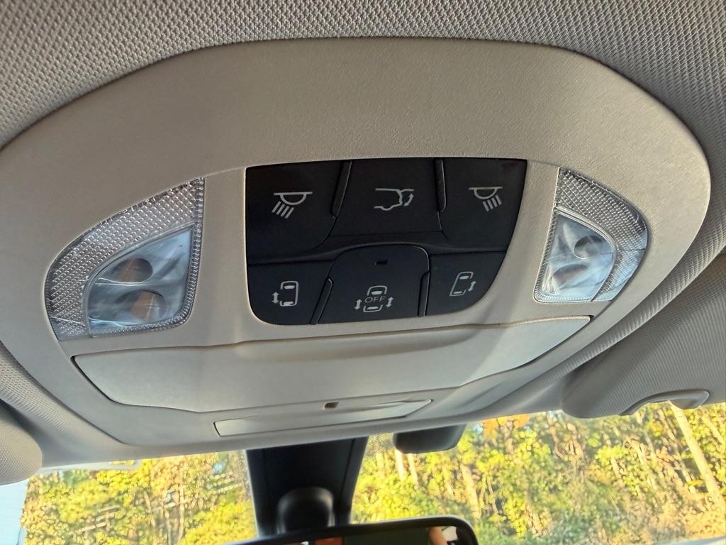 Chrysler Pacifica Touring L FWD 2020
