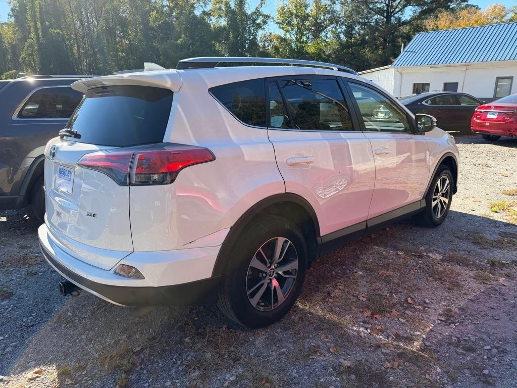 Toyota RAV4 Adventure FWD (Natl) 2018