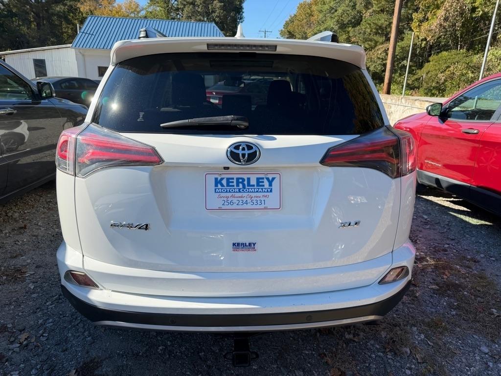 Toyota RAV4 Adventure FWD (Natl) 2018