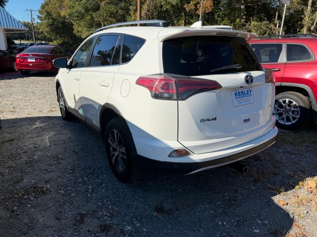Toyota RAV4 Adventure FWD (Natl) 2018