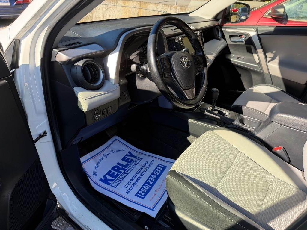 Toyota RAV4 Adventure FWD (Natl) 2018