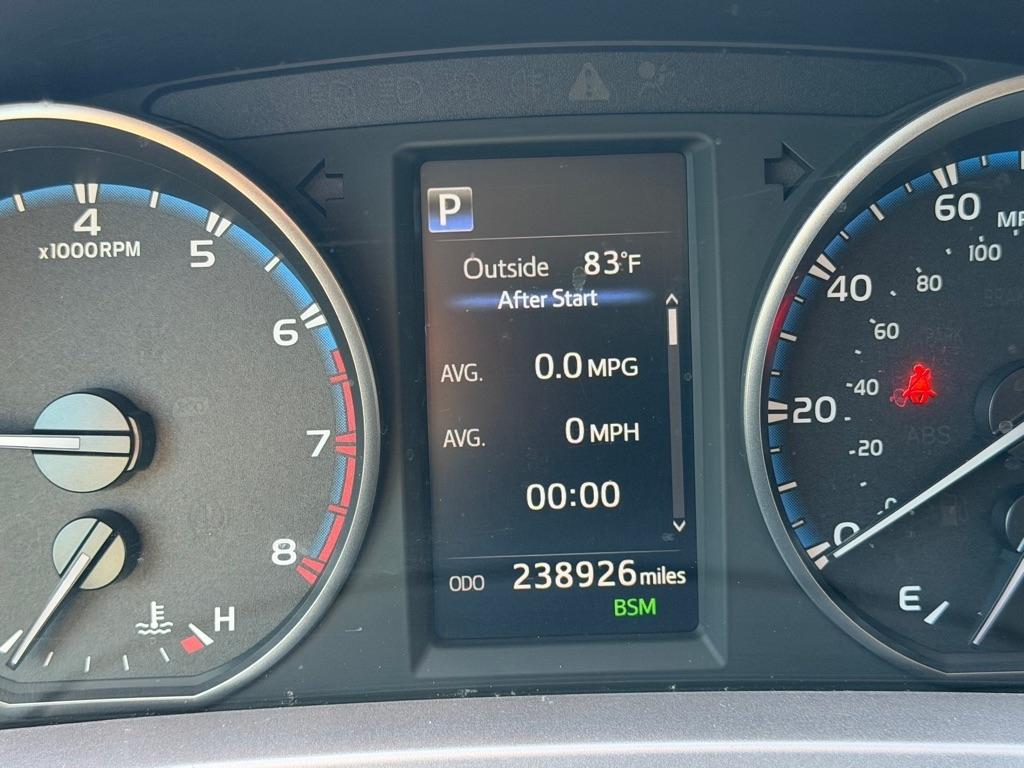 Toyota RAV4 Adventure FWD (Natl) 2018