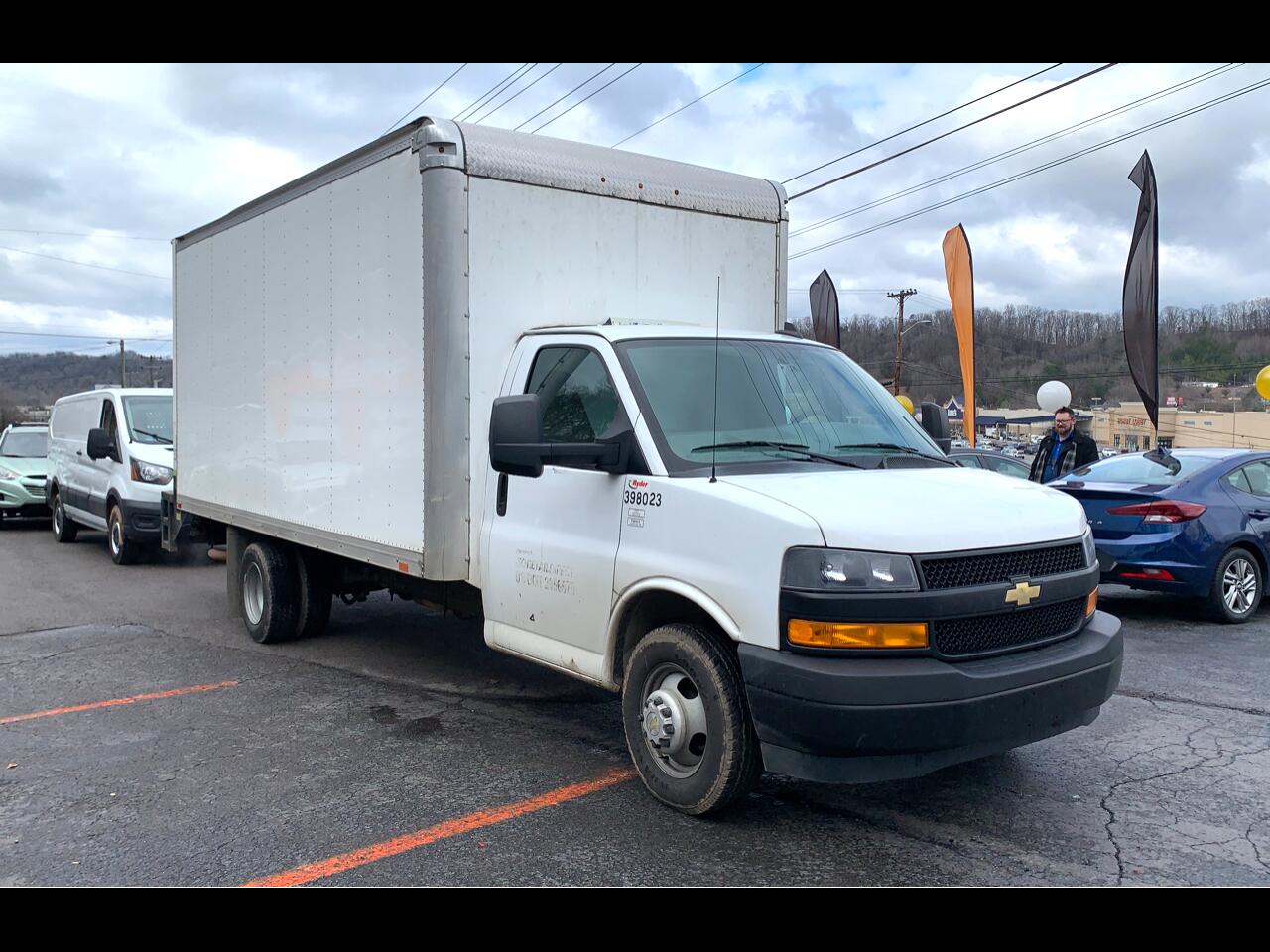 Chevrolet Express Commercial Cutaway 4500 Van 177" 2019