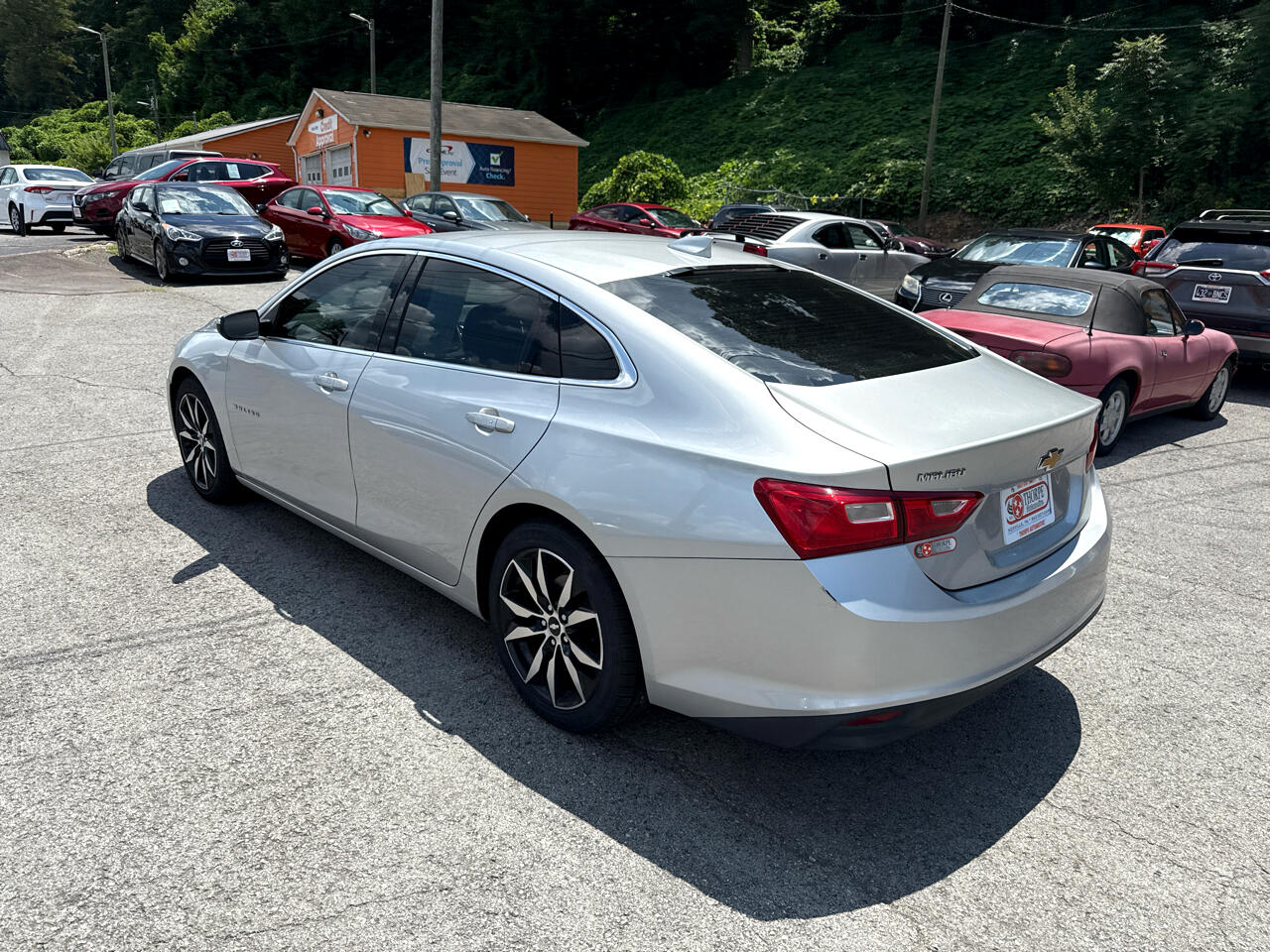2017 Chevrolet Malibu 1LT photo 4