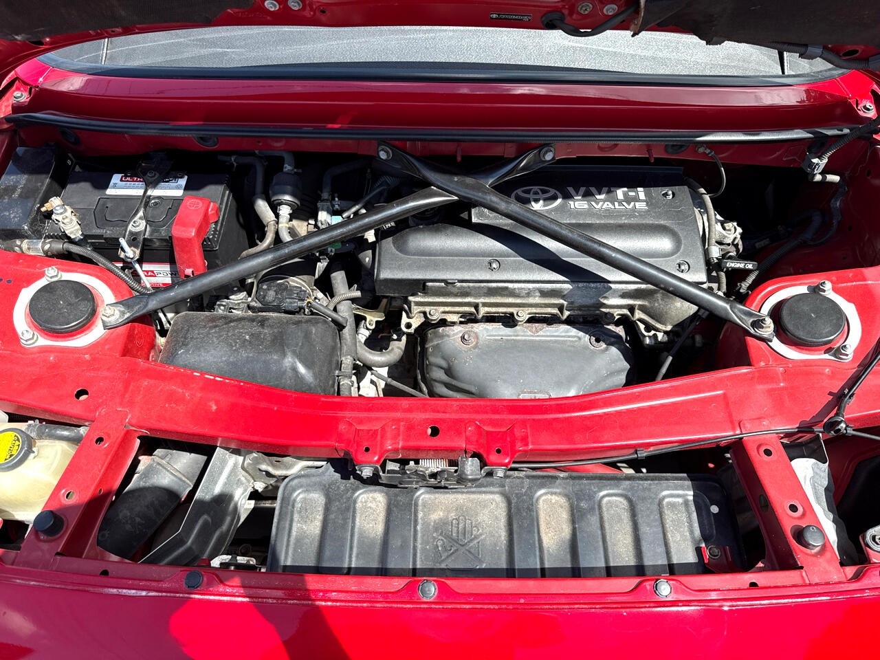 2004 Toyota MR2 Spyder photo 15