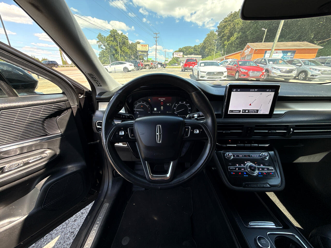 2020 Lincoln Corsair Standard photo 11