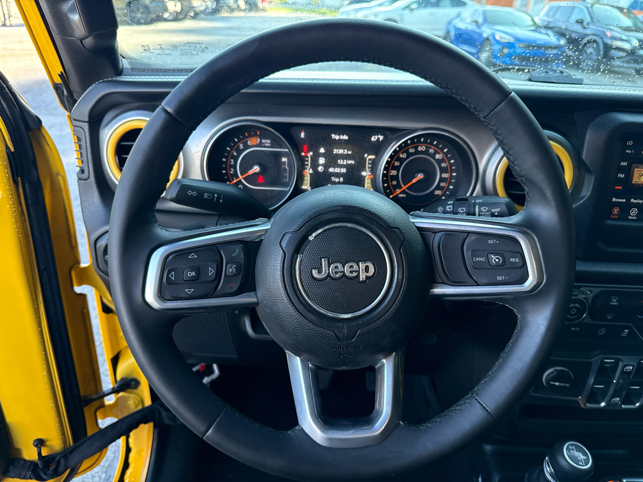 2019 Jeep Wrangler Unlimited Sahara photo 2