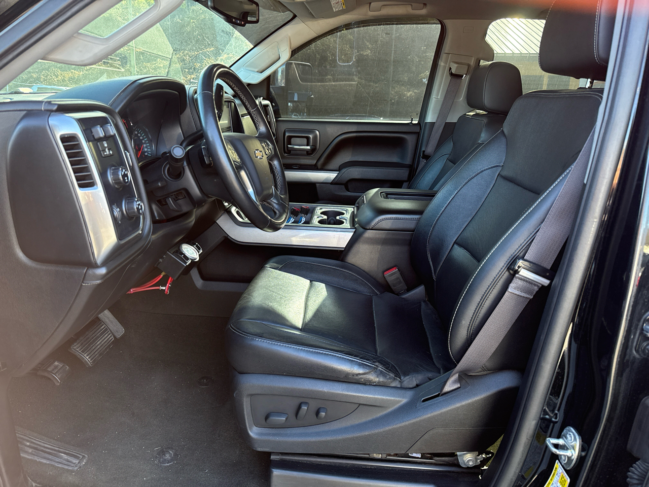 2016 Chevrolet Silverado 2500HD LTZ photo 2