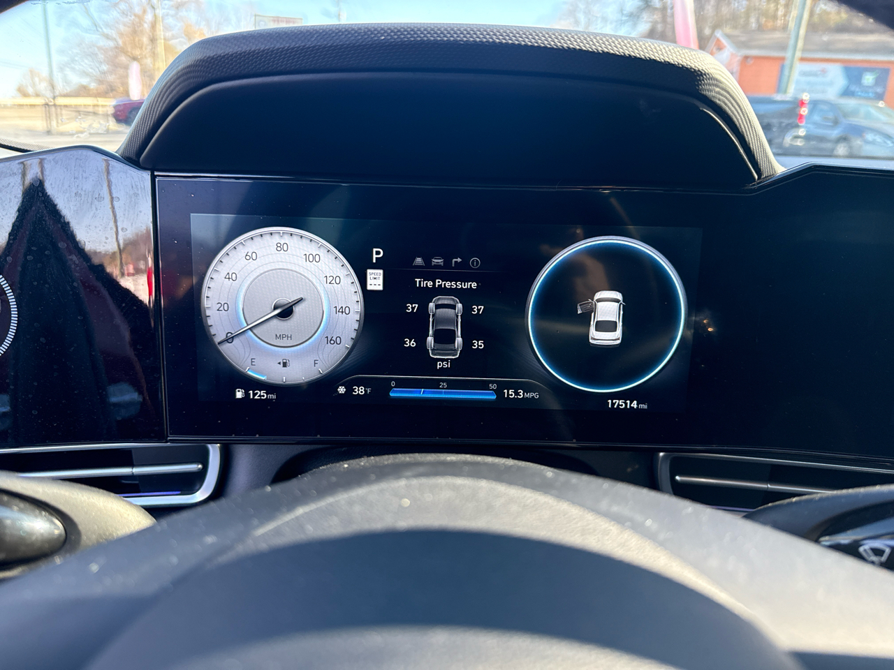 2025 Hyundai Elantra SEL Convenience photo 4