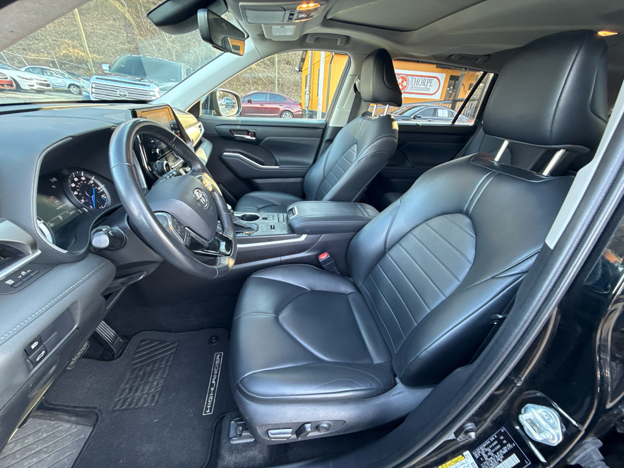 Toyota Highlander Hybrid XLE 2021