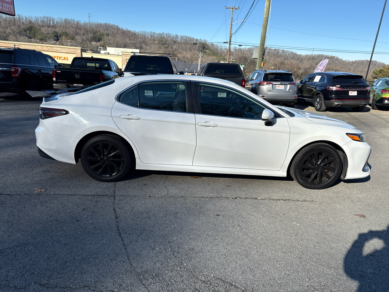 Toyota Camry LE 2021