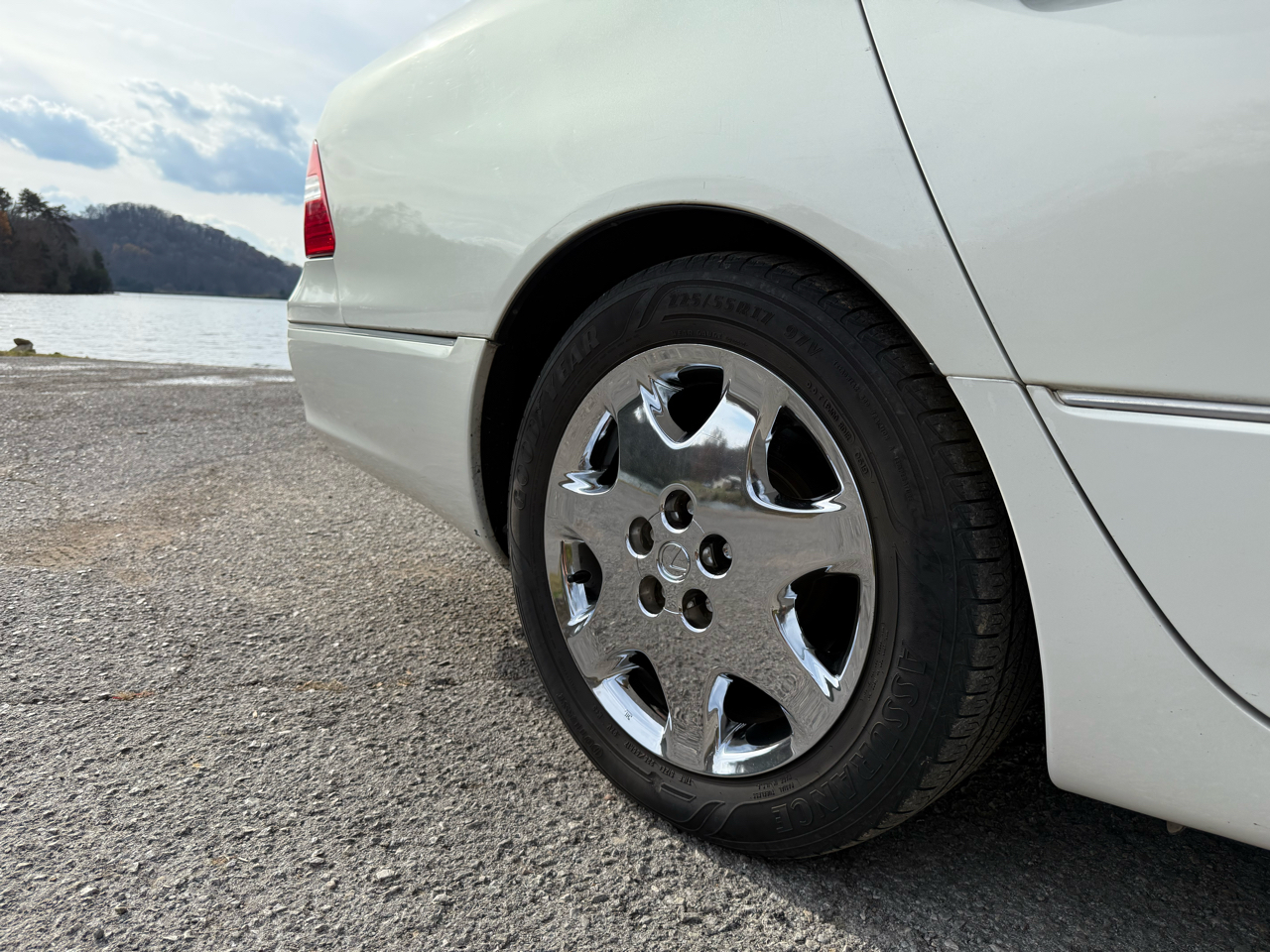 Lexus LS 430 Sedan 2004