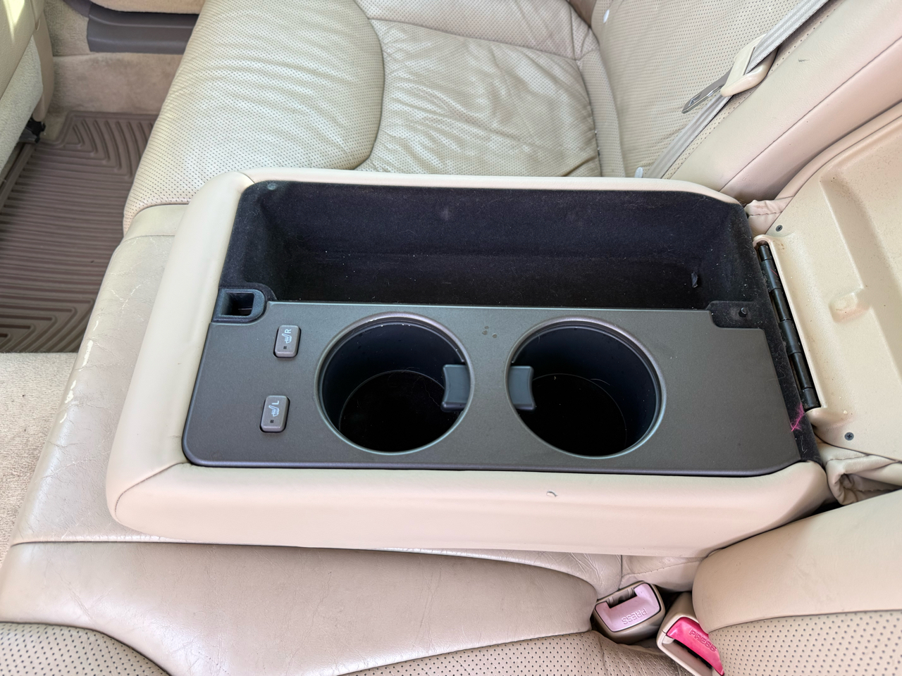 Lexus LS 430 Sedan 2004