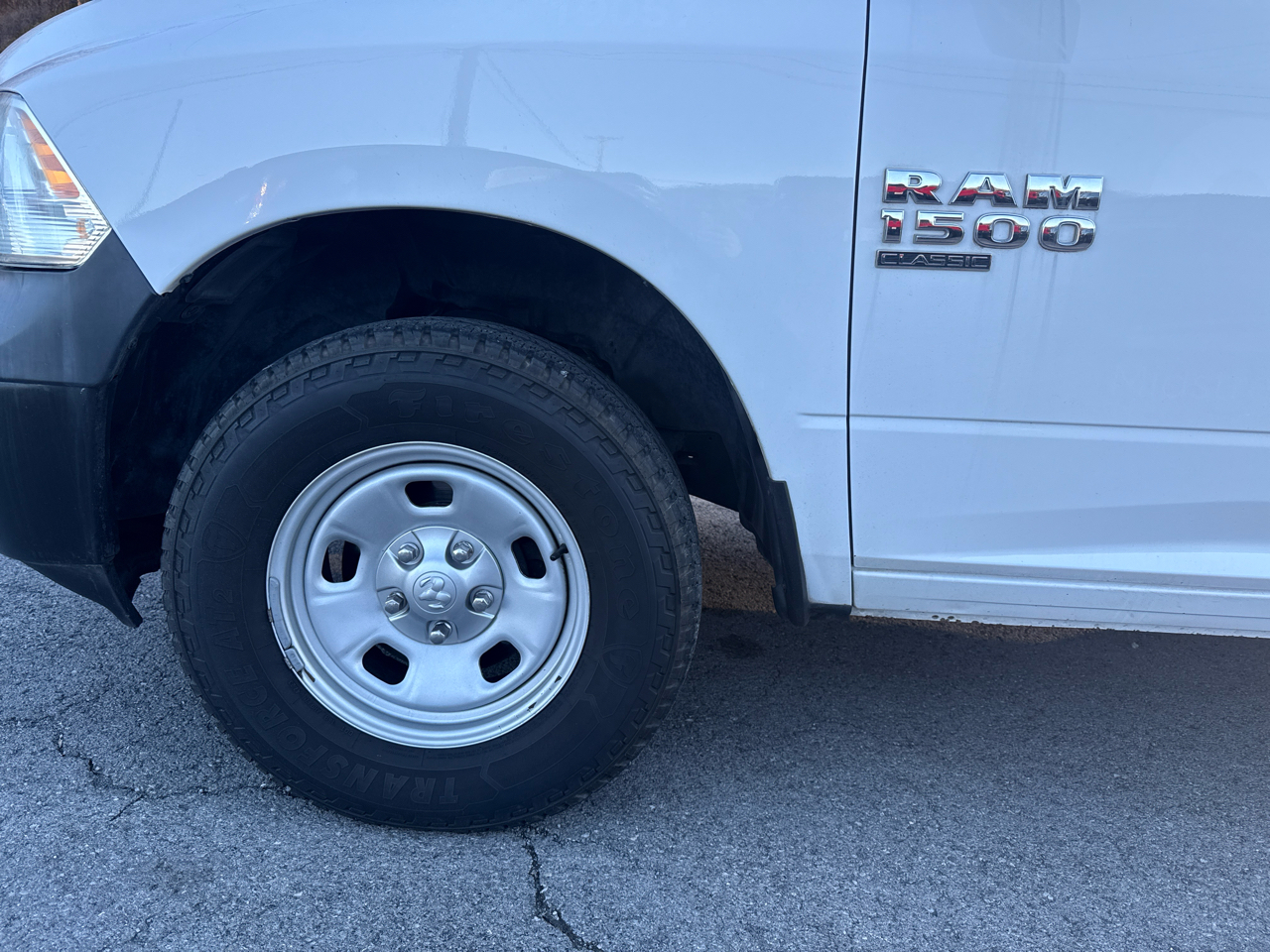 RAM 1500 Classic Tradesman Quad Cab 4WD 2019