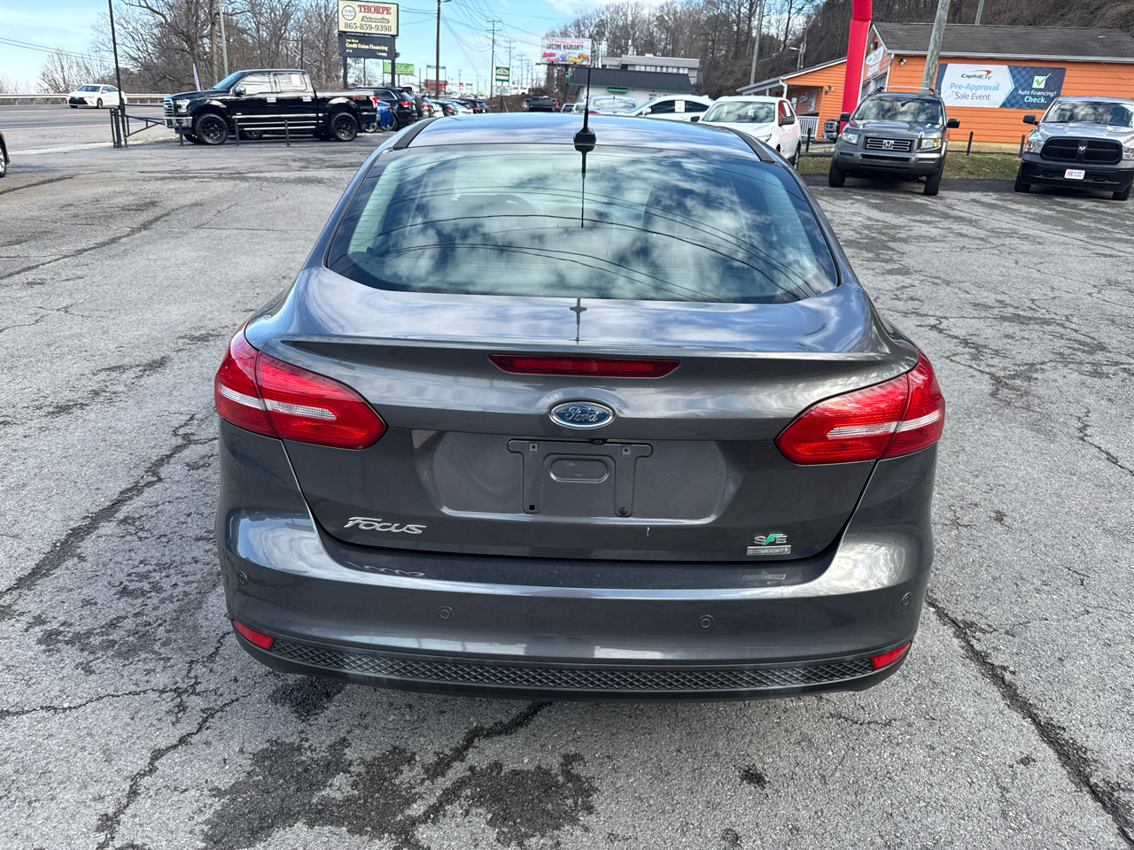 Ford Focus SE Sedan 2015