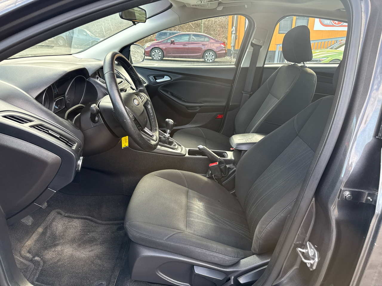 Ford Focus SE Sedan 2015