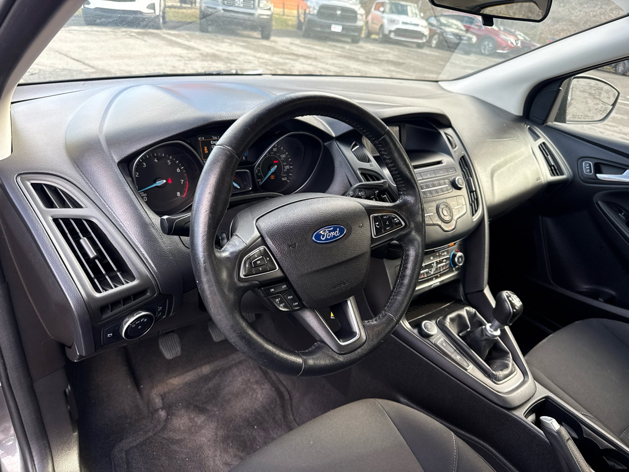 Ford Focus SE Sedan 2015
