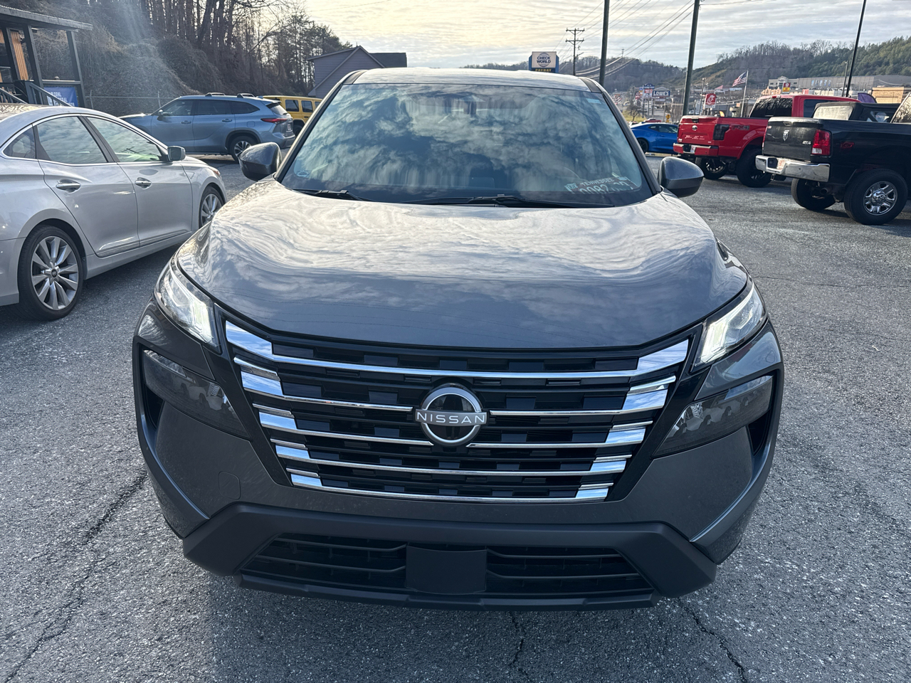 Nissan Rogue SV 2025