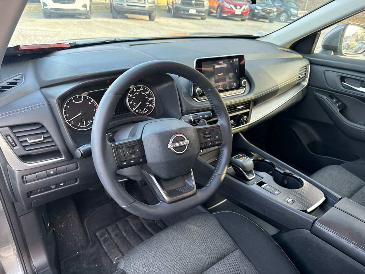 Nissan Rogue SV 2025