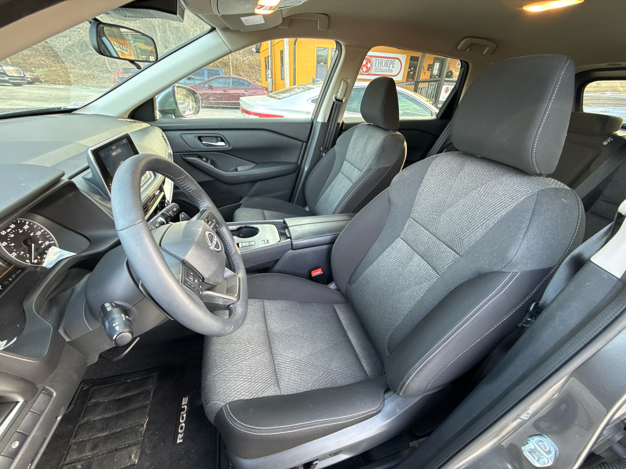 Nissan Rogue SV 2025