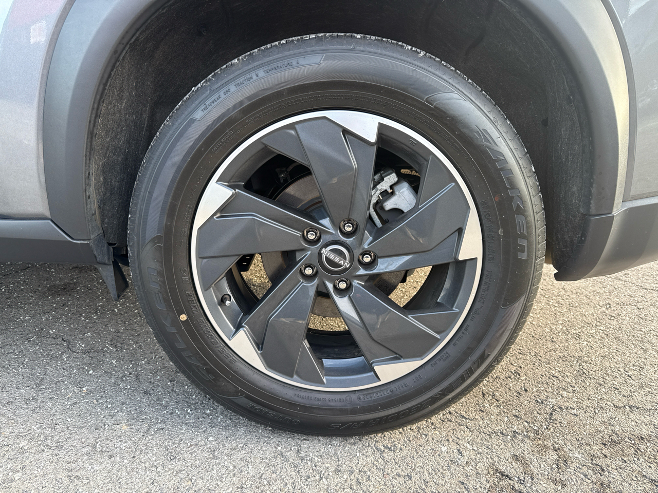 Nissan Rogue SV 2025