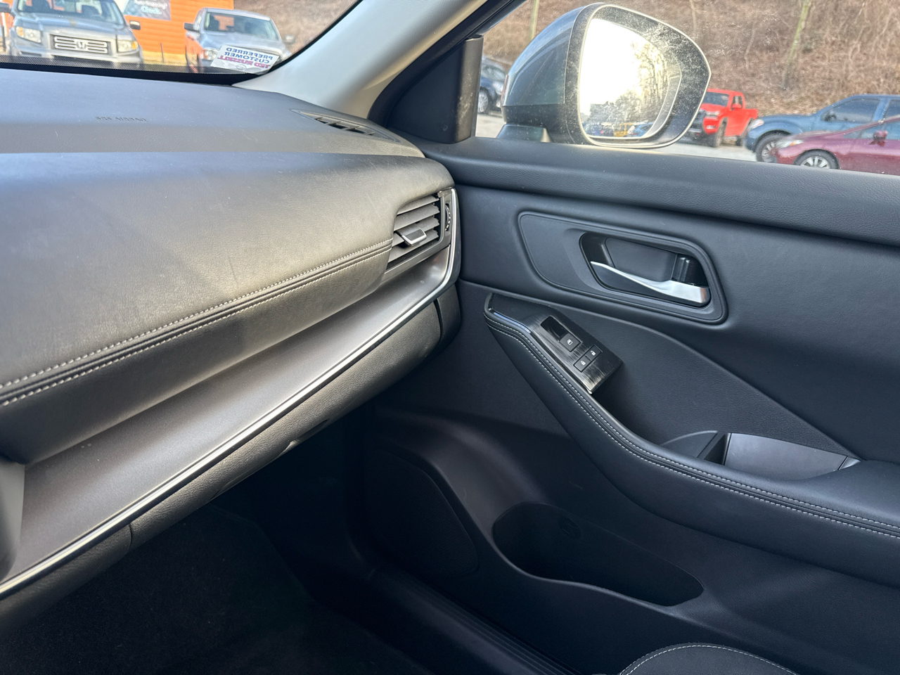 Nissan Rogue SV 2025