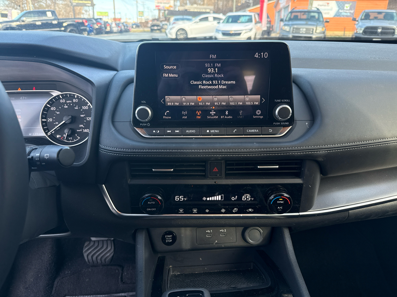 Nissan Rogue SV 2025