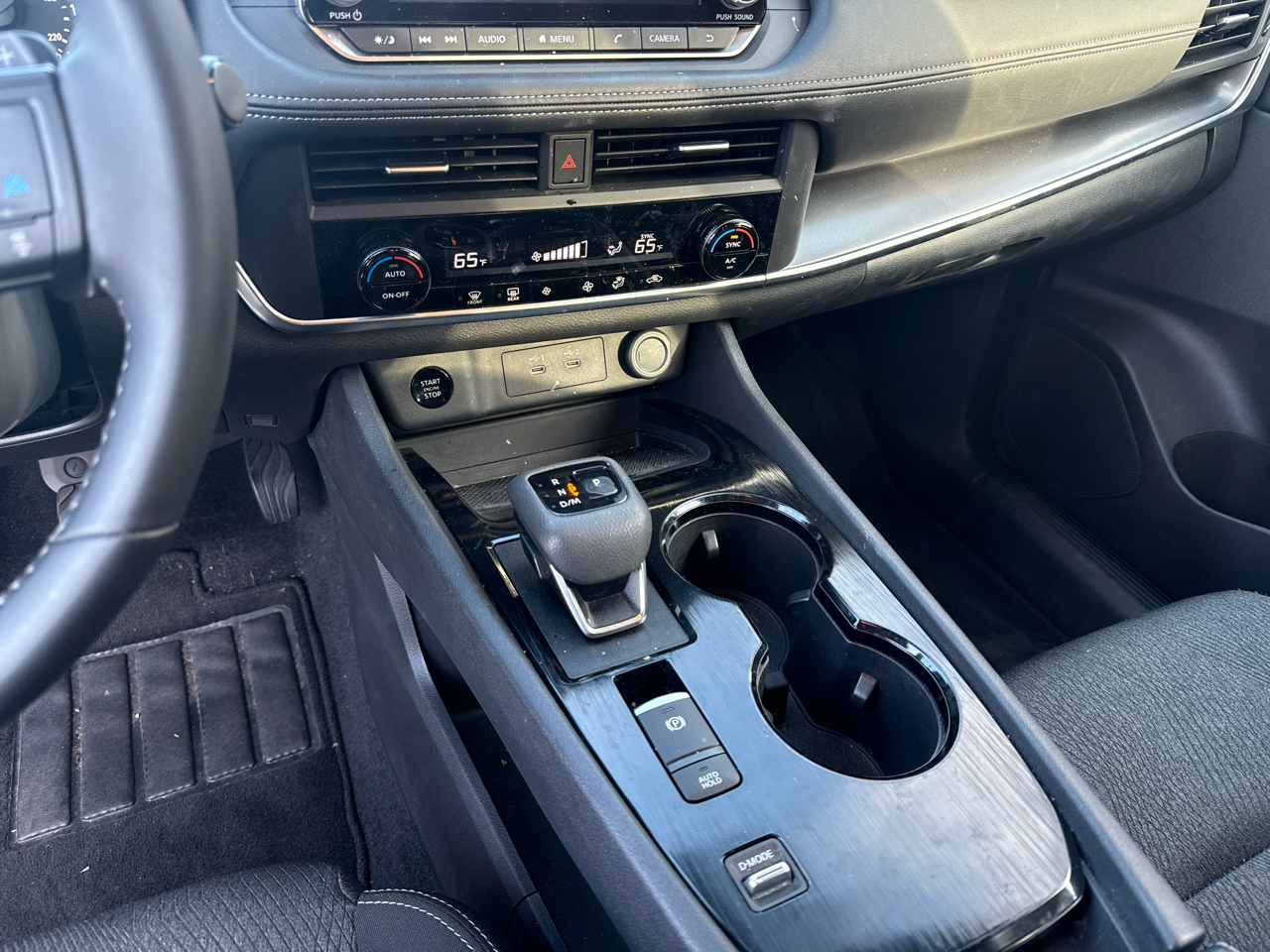 Nissan Rogue SV 2025