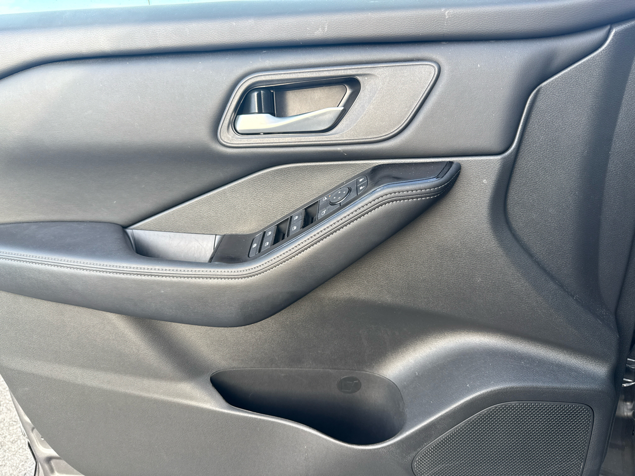 Nissan Rogue SV 2025