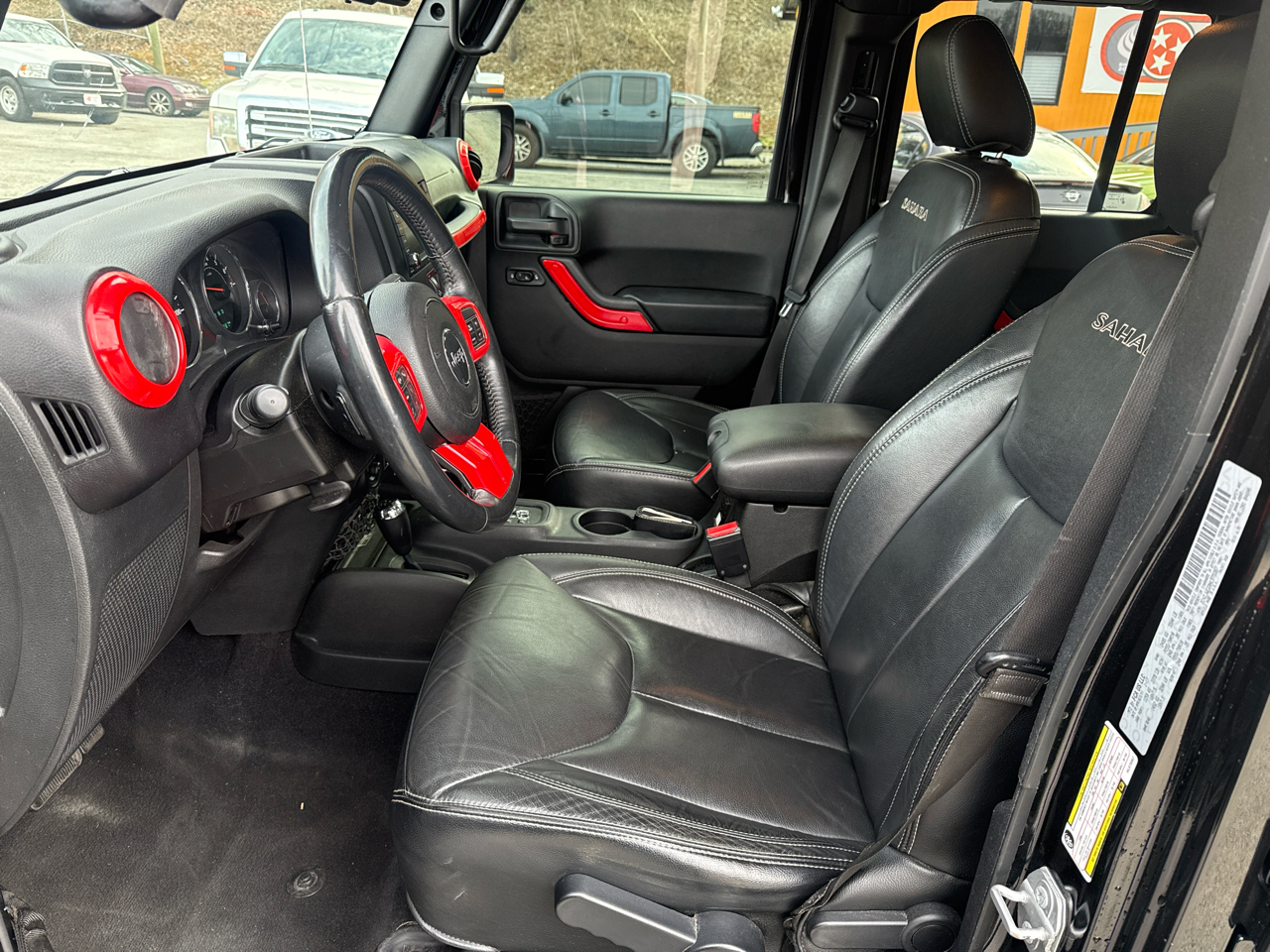 Jeep Wrangler Unlimited Sahara 4WD 2017