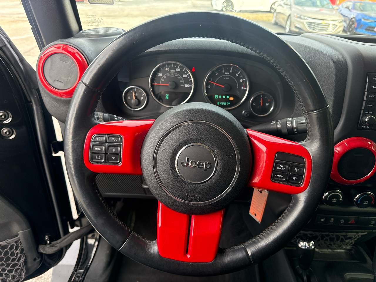 Jeep Wrangler Unlimited Sahara 4WD 2017