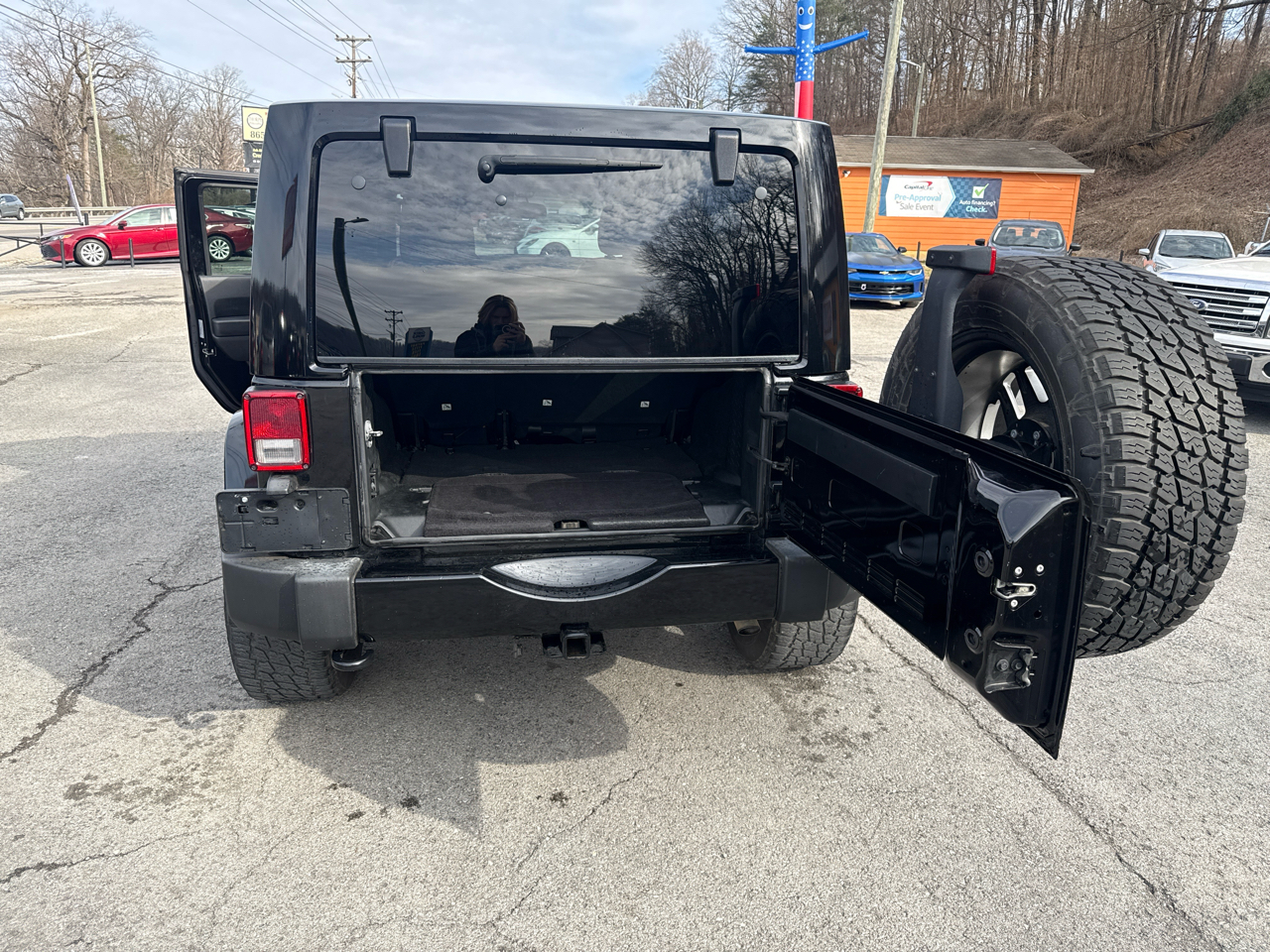 Jeep Wrangler Unlimited Sahara 4WD 2017